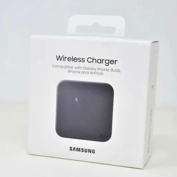 COPY - Samsung Wireless Charger Pad-Brand New in sealed box. - Picture 1 of 1